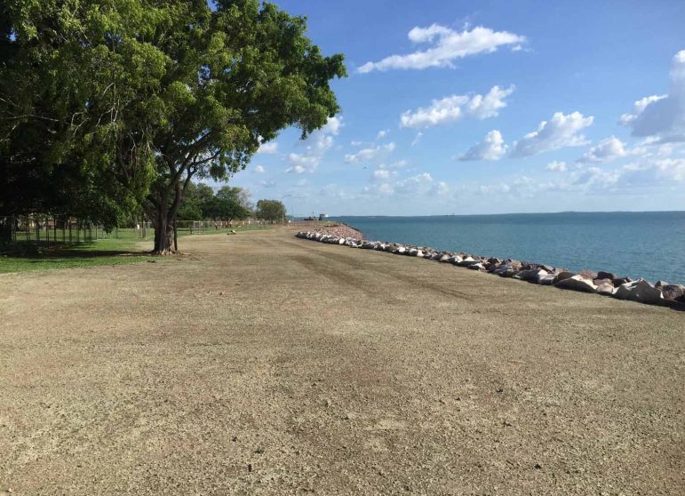 A Soil Sprayed with Flexterra Beside the Sea — Spray Grass in Northern Territory