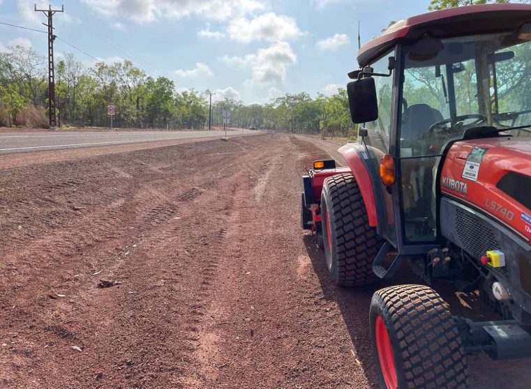 A Red Truck on the Soil — Spray Grass in Northern Territory